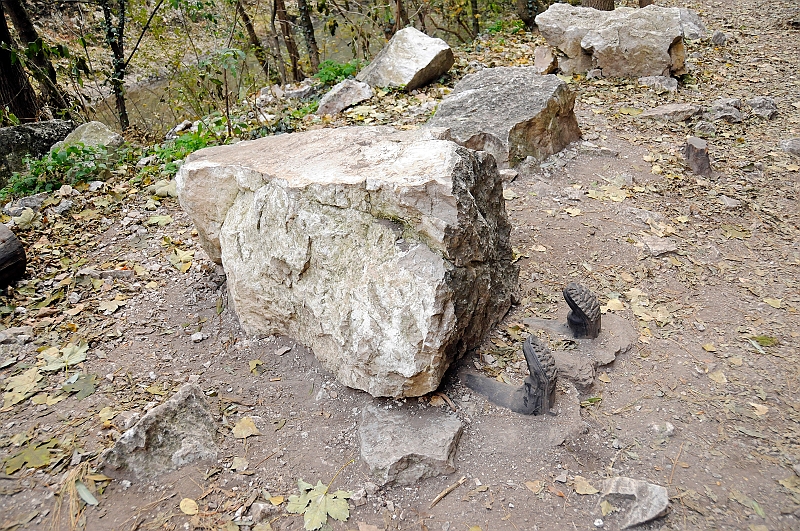 Erdely_Tordai_hasadek_02.jpg - Erdély Tordai hasadék - na igen a lezuhanó sziklákkal vigyázni kell.. :-)